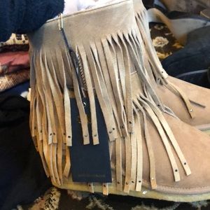 Frnge boots new